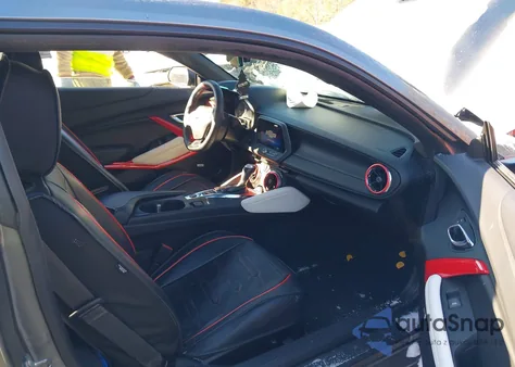 2022 Chevrolet Camaro Rwd Lt1 from USA, damaged, VIN 1G1FF1R73N0102715